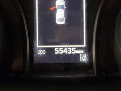 Used 2020 Toyota Camry LE FWD image 25