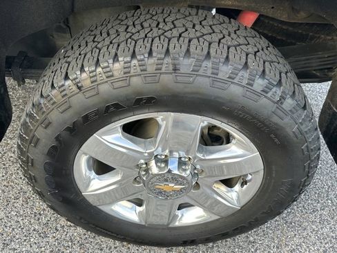 Used 2021 Chevrolet Silverado 2500 LTZ image 25