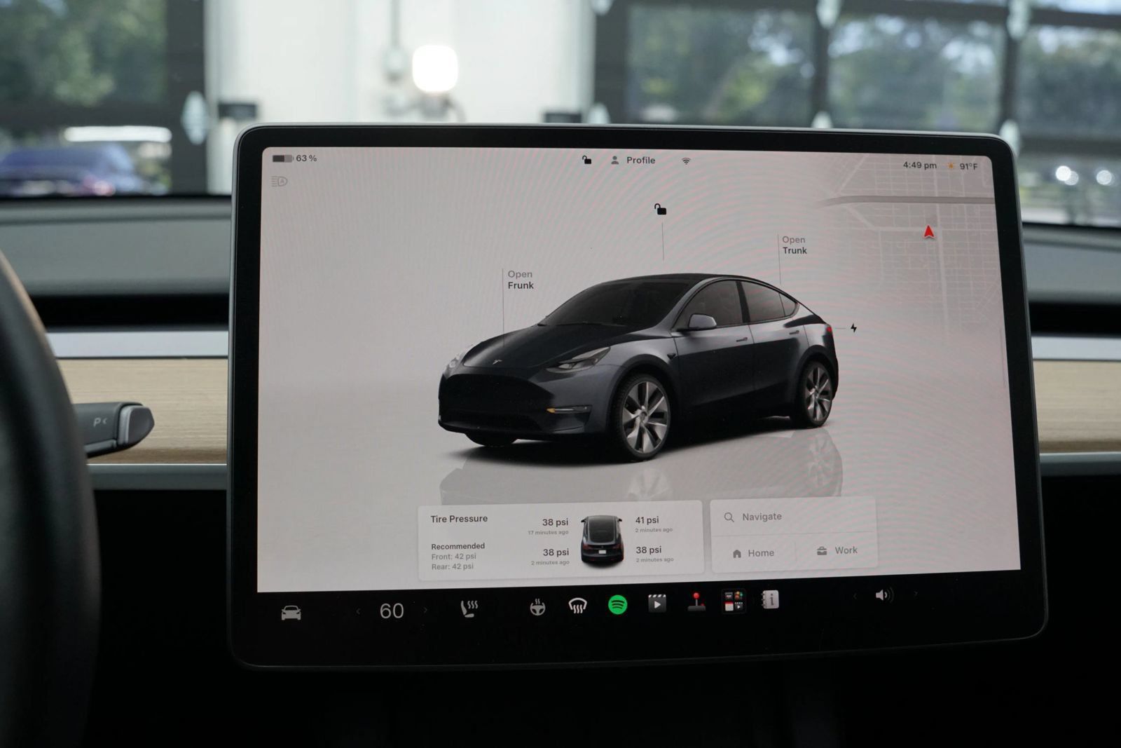 Used 2023 Tesla Model Y Long Range AWD/4WD image 23