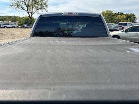 Used 2010 Ford F150 Lariat image 10