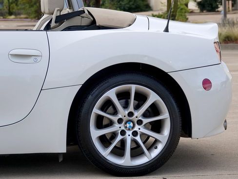 Used 2006 BMW Z4 3.0i image 22