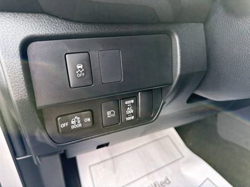 Used 2021 Toyota Tacoma TRD Sport w/ TRD Premium Sport Package AWD/4WD image 14