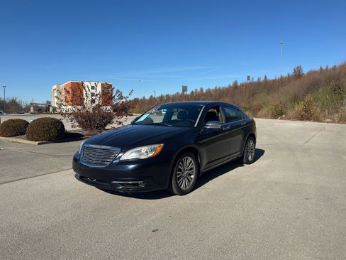 Used 2012 Chrysler 200 Limited image 10