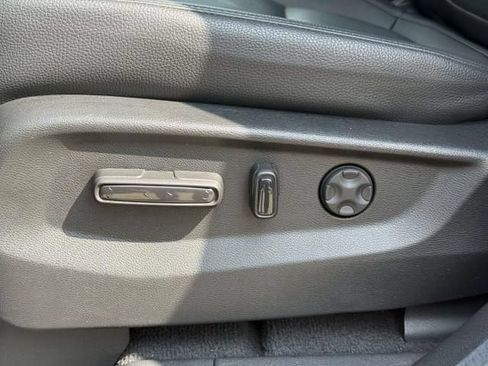 Used 2025 Honda Odyssey EX-L image 12