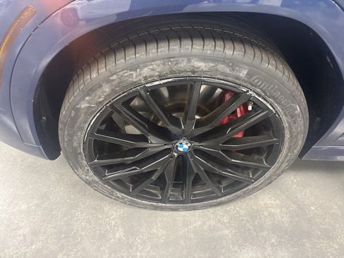 Used 2022 BMW X6 M50i w/ Executive Package image 28