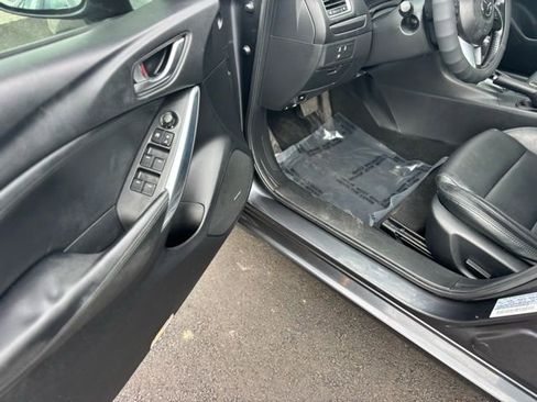 Used 2015 MAZDA MAZDA6 Touring w/ Touring Technology Package image 24