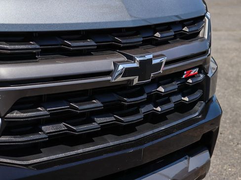 Used 2021 Chevrolet Colorado Z71 AWD/4WD image 6