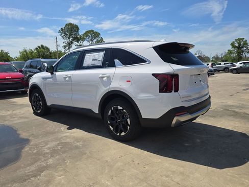 New 2026 Kia Sorento S FWD image 6