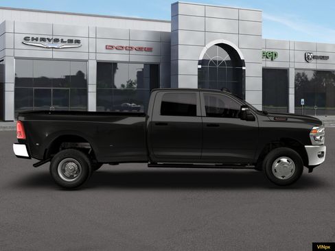 New 2026 RAM 3500 Tradesman AWD/4WD image 9