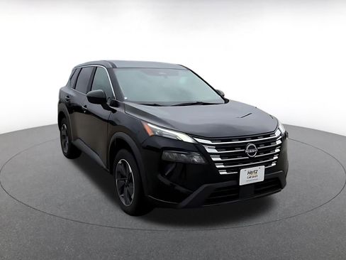 Used 2025 Nissan Rogue SV FWD image 3