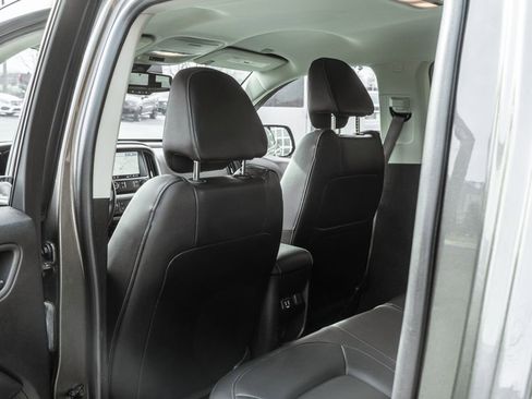 Used 2019 GMC Canyon SLT image 25