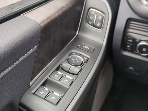 New 2026 Ford F250 Lariat w/ Black Appearance Package image 24