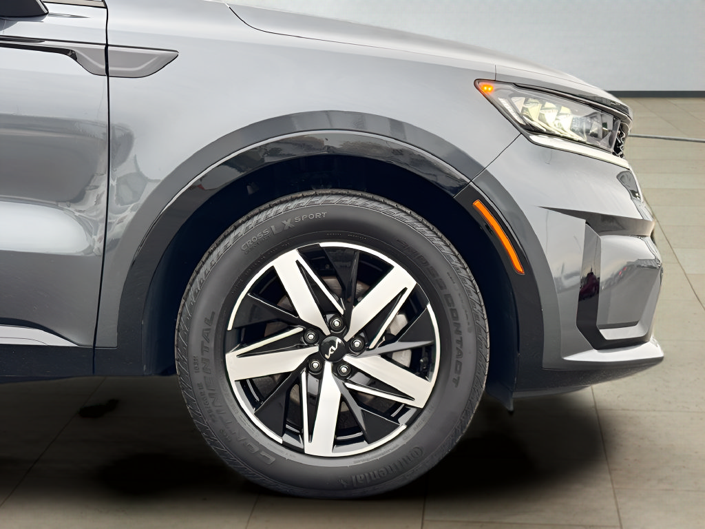 Used 2023 Kia Sorento S w/ Panoramic Sunroof Package FWD image 40