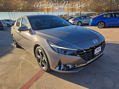 Certified 2023 Hyundai Elantra Limited w/ Preferred Accessory Package