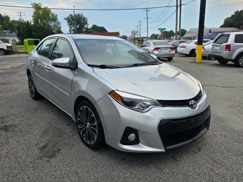 Used 2016 Toyota Corolla S FWD image 2