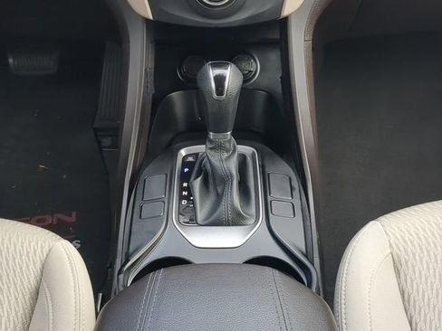 Used 2017 Hyundai Santa Fe Sport image 18