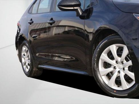 Certified 2024 Toyota Corolla LE image 3