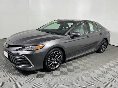 Used 2023 Toyota Camry XLE w/ Cold Weather Package AWD/4WD image 3
