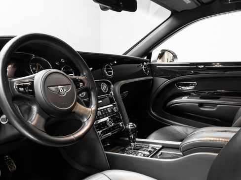 Used 2012 Bentley Mulsanne w/ Premiere Specification Pkg image 8