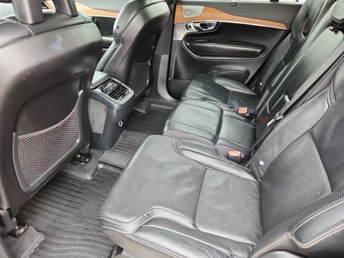 Used 2018 Volvo XC90 T6 Inscription w/ Convenience Package AWD/4WD image 13