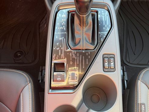 New 2025 Subaru Crosstrek 2.5i Limited w/ Popular Package #3A image 19