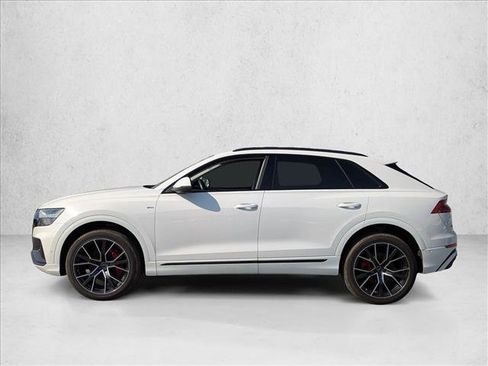 Used 2023 Audi Q8 Prestige w/ Prestige Package image 7