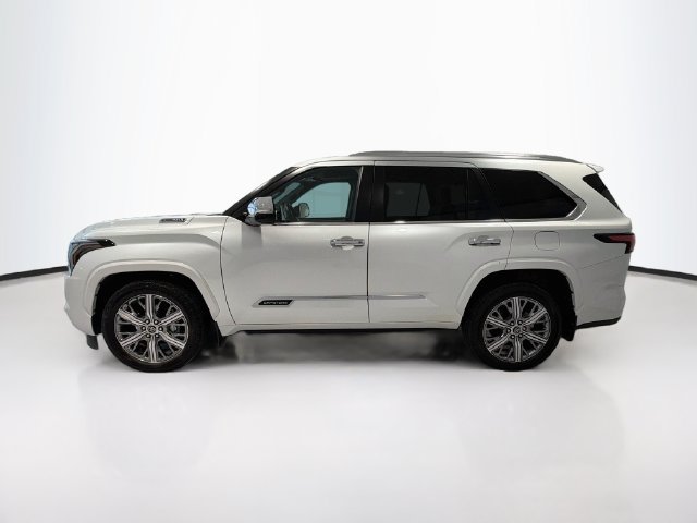 Used 2024 Toyota Sequoia Capstone AWD/4WD image 4