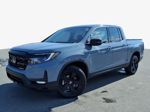 New 2026 Honda Ridgeline Black Edition image 2