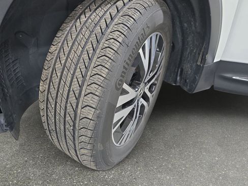 Certified 2025 Mercedes-Benz GLB 250 image 30