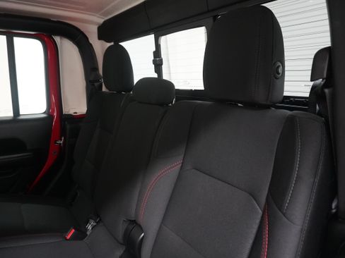Used 2020 Jeep Gladiator Rubicon AWD/4WD image 15