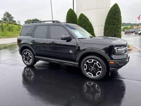 Used 2022 Ford Bronco Sport Outer Banks w/ Tech Package AWD/4WD image 1