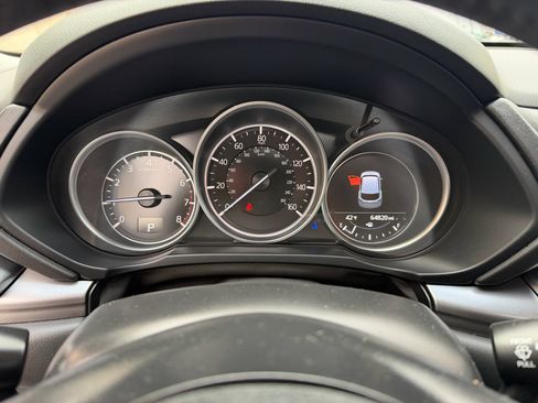 Used 2019 MAZDA CX-5 Touring image 18