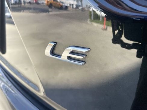 Used 2020 Toyota Corolla LE image 29