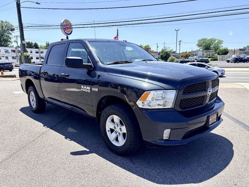 Used 2016 RAM 1500 Express AWD/4WD image 8