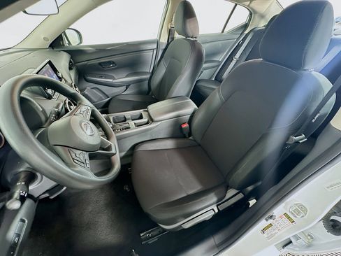 Used 2025 Nissan Sentra S image 13