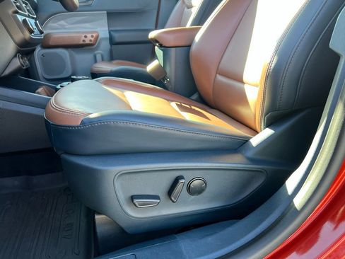 Used 2024 Ford Maverick Lariat w/ FX4 Off-Road Package image 14