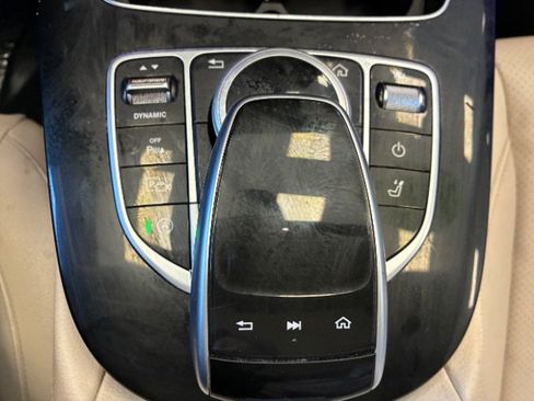 Used 2017 Mercedes-Benz E 400 4MATIC Wagon image 26