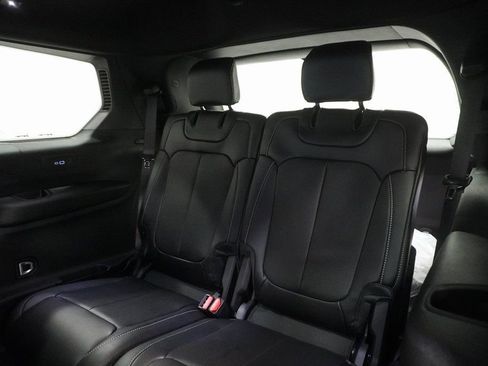 New 2025 Jeep Grand Cherokee L Limited image 18