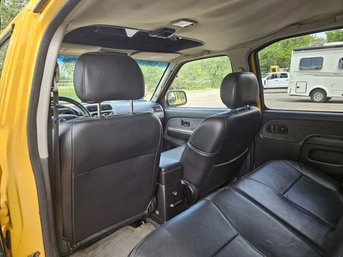 Used 2004 Nissan Xterra SE w/ (LTH) Rugged Leather Pkg AWD/4WD image 27
