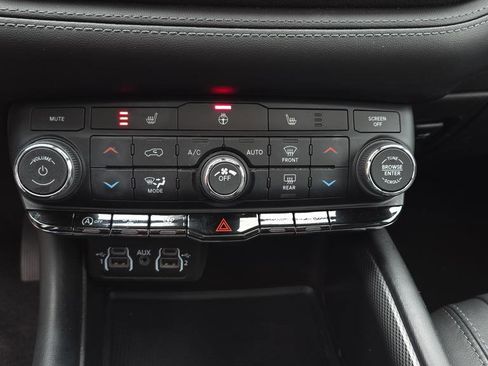 Used 2021 Dodge Durango GT image 28