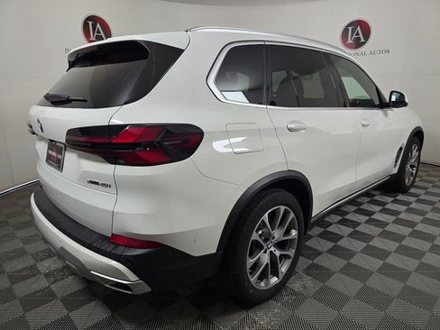 Used 2024 BMW X5 xDrive40i w/ Parking Assistance Package AWD/4WD image 4