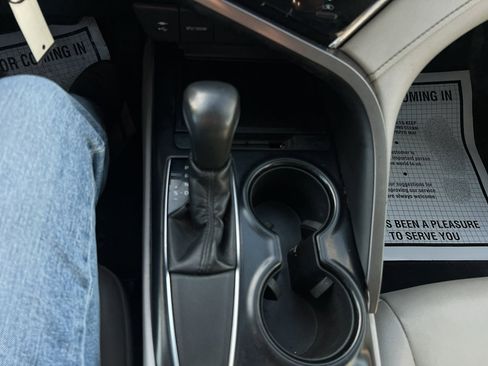 Used 2018 Toyota Camry SE image 25