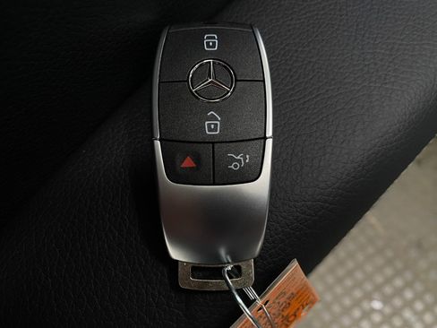 New 2026 Mercedes-Benz GLS 450 4MATIC image 36
