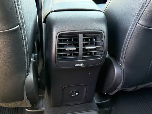 Used 2022 Ford Escape Titanium w/ Class II Trailer Tow Package image 28