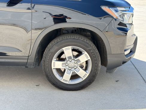 Used 2025 Honda Ridgeline RTL image 12