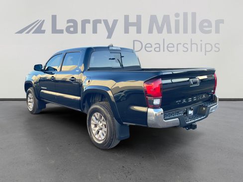Used 2019 Toyota Tacoma SR5 RWD image 3