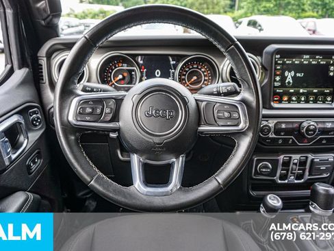 Used 2022 Jeep Gladiator Overland w/ LED Lighting Group AWD/4WD image 27