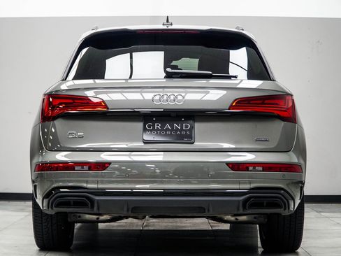 Used 2025 Audi Q5 2.0T Premium AWD/4WD image 12