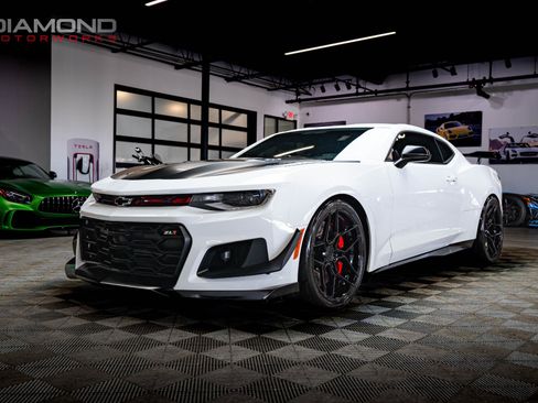 Used 2019 Chevrolet Camaro ZL1 image 7