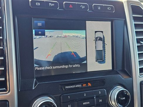 Used 2020 Ford F350 Platinum w/ FX4 Off-Road Package image 20